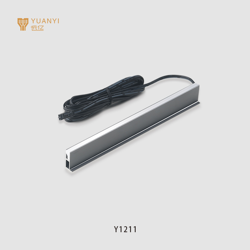 Y1211后隔板单面发光灯