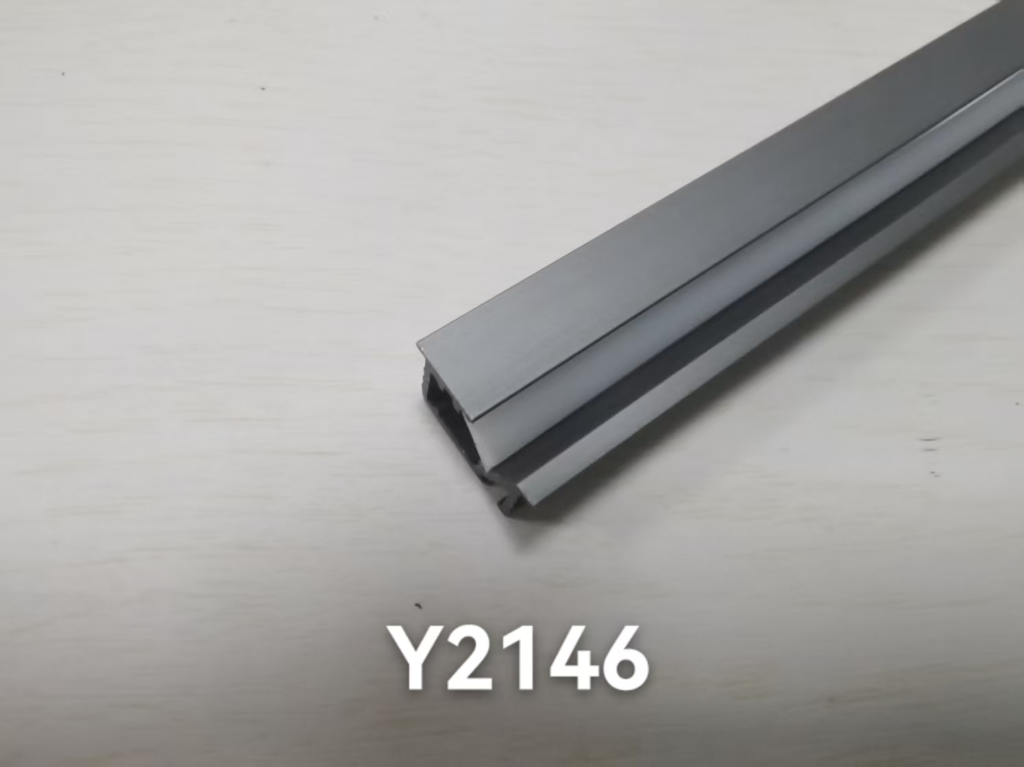 Y2146嵌入斜面灯